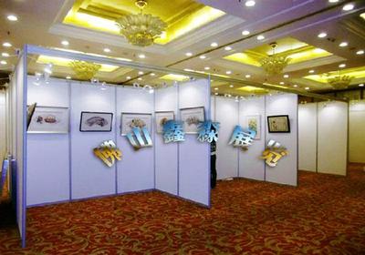 湖南八棱柱屏风展板 简单安装展示器材的价格、厂家与配套服务解析